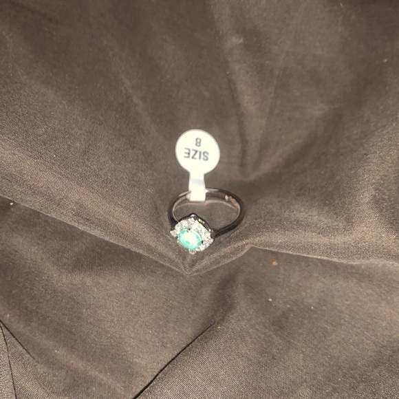 Ring - Picture 3 of 3